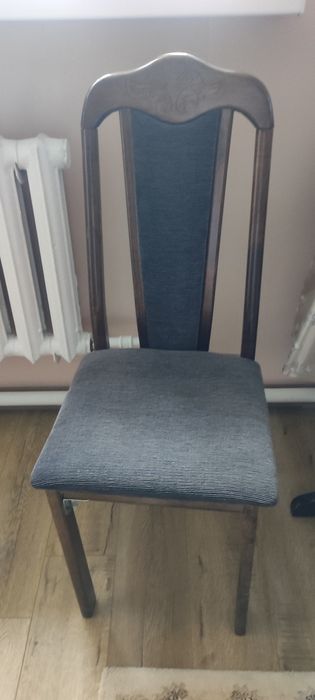 Продам стулья Малайзия 5 шт