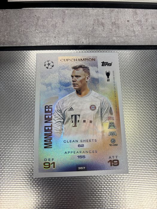 Футболни карти - season 25/26 (topps)