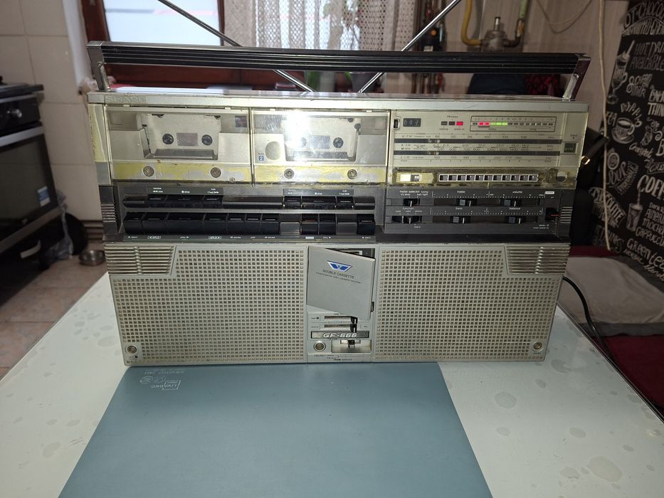 Sharp gf666, radiocasetofon dublu deck, radio 4 benzi, boombox Japonia 80'
