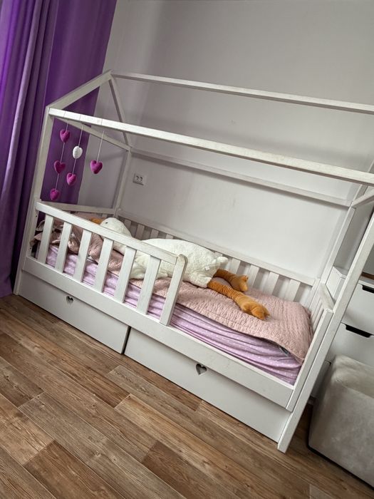 Кровать домик детская