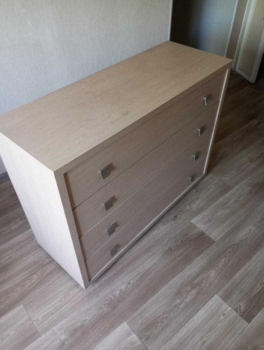 Комод для спальни