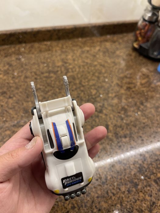 Машинка поставка для телефона