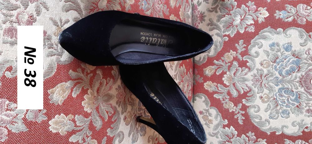 Продавам маркови дамски обувки