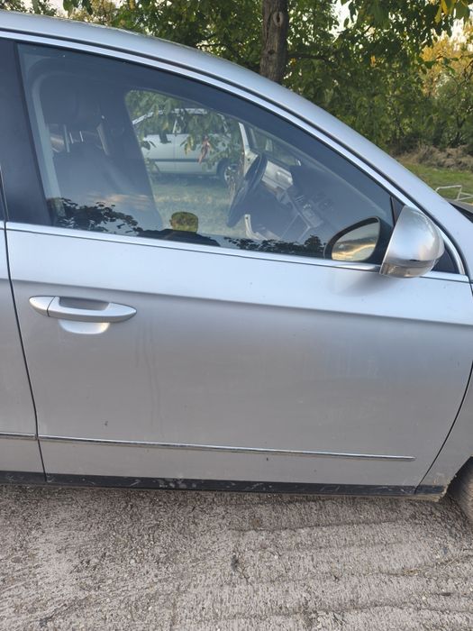 Uși ușă portiere Vw Passat B6 break variant culoarea gri LA7W argintiu