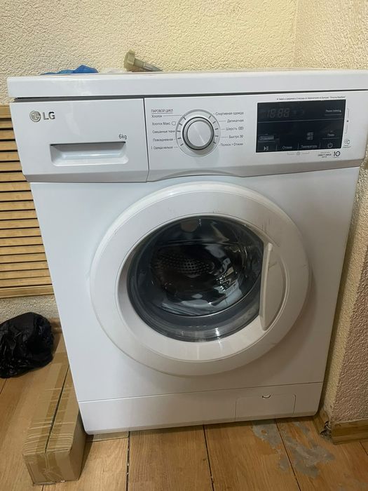 Продам стиральную машину LG