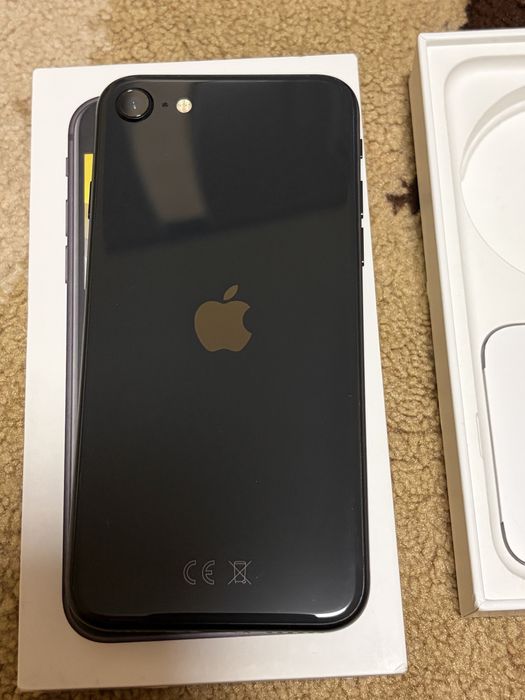 Cutie iphone Se 64 gb