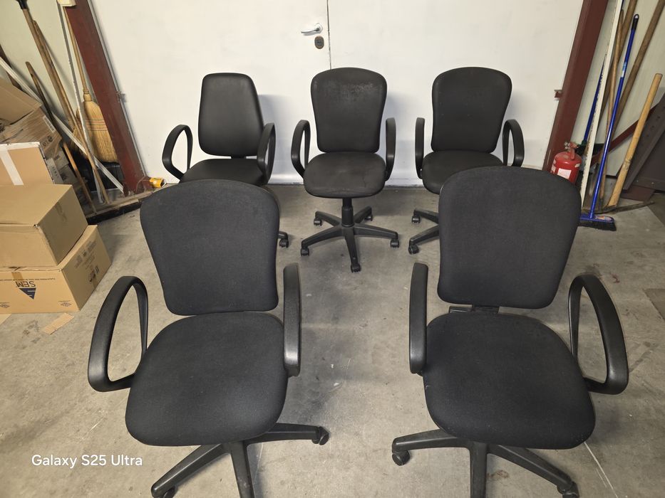 Офис шкафове и столове