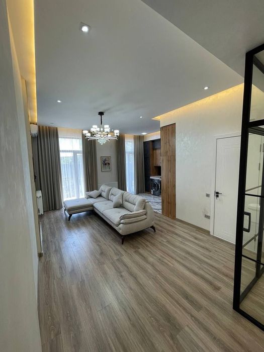 Продается 2х ком квартира, ЖК Tiara Residence, ор-р: ЭКО базар, 50м²