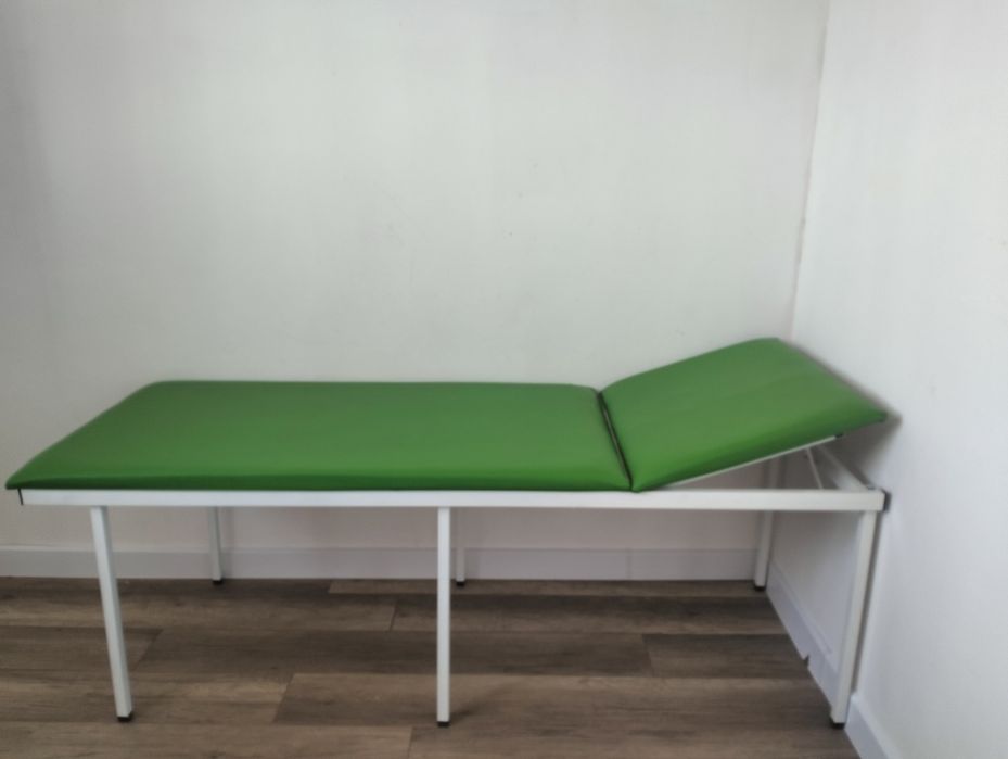 Продается кушетка