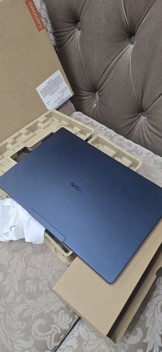 Lenovo Slim 7x Snapdragon