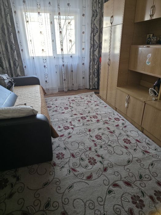 Închiriez apartament 2 camere decomandat