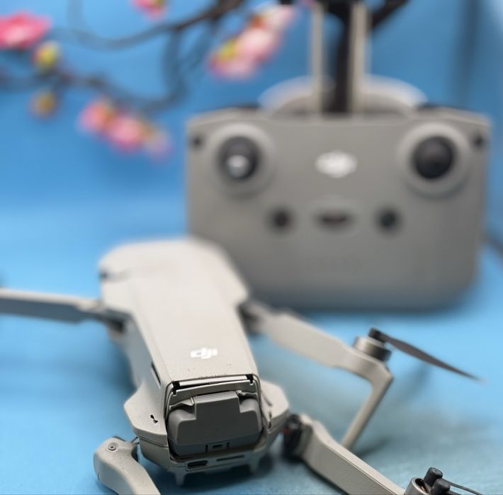 DJI комплект: Mini 2 (за части/ремонт) + DJI RC 2 (заключен)