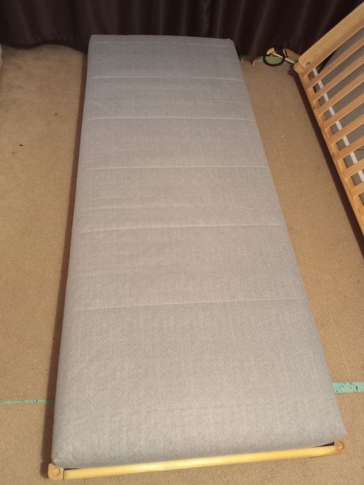 Pat 1 pers cu somiera si saltea