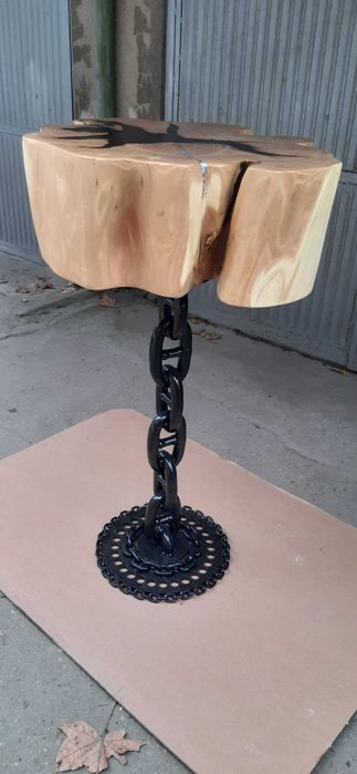 Дизайнерска настолна МАСА