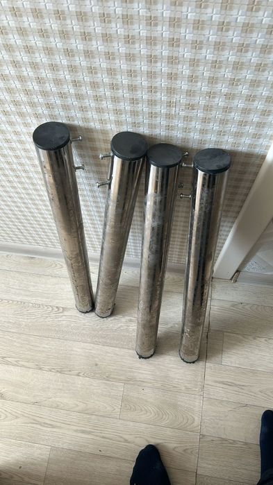 Продам стол и стулья