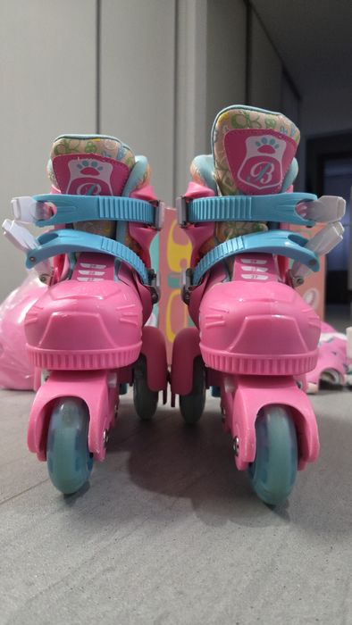 Role copii cu lumini LED si set complet protectie (roz, fete) XS