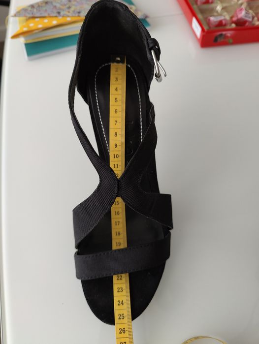 Sandale cu toc Bershka