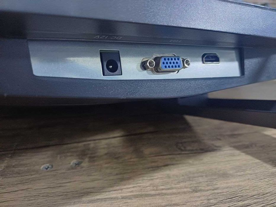 Продам монитор ZIFFLER 27" 100Hz. Curved.