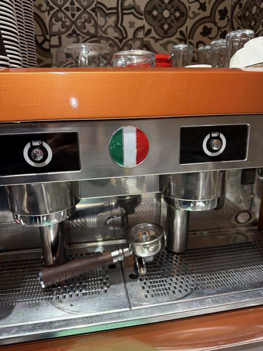 Кофемашина и кофемолка