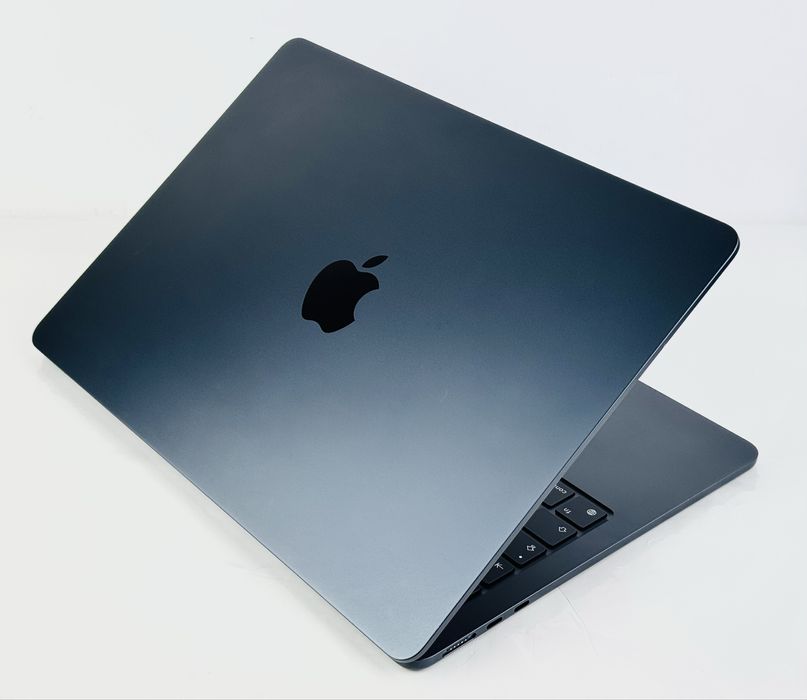 Apple MacBook Air 13 M2 8RAM 512GB Midnight Перфектен! Гаранция!