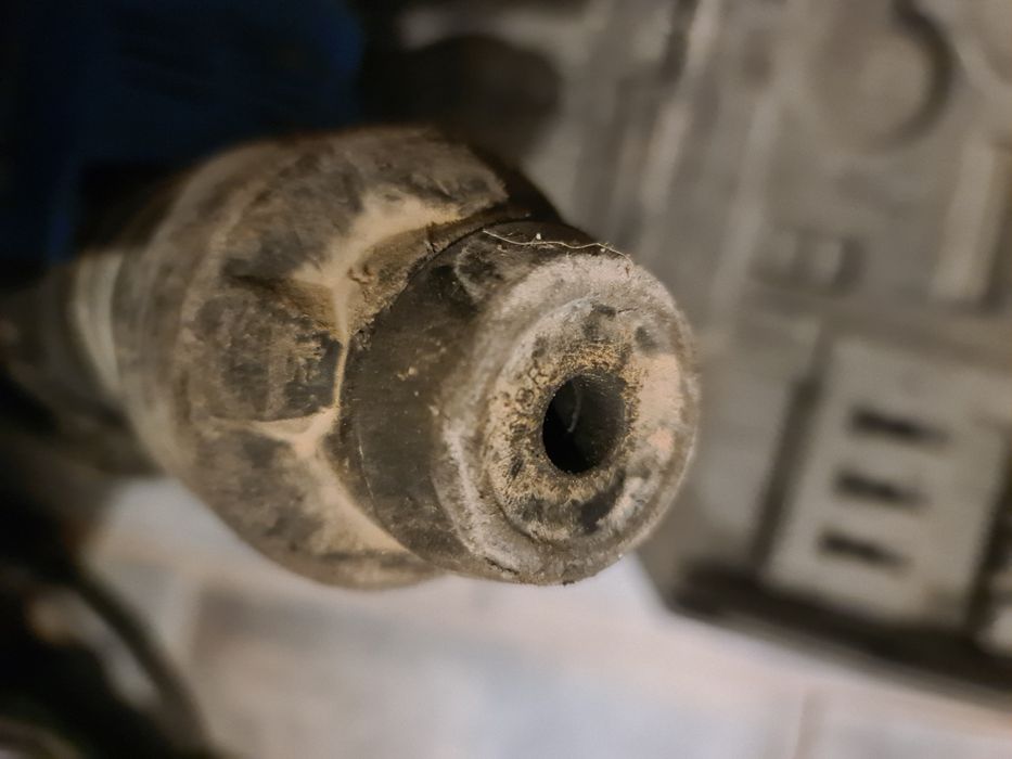 Продавам  къртач