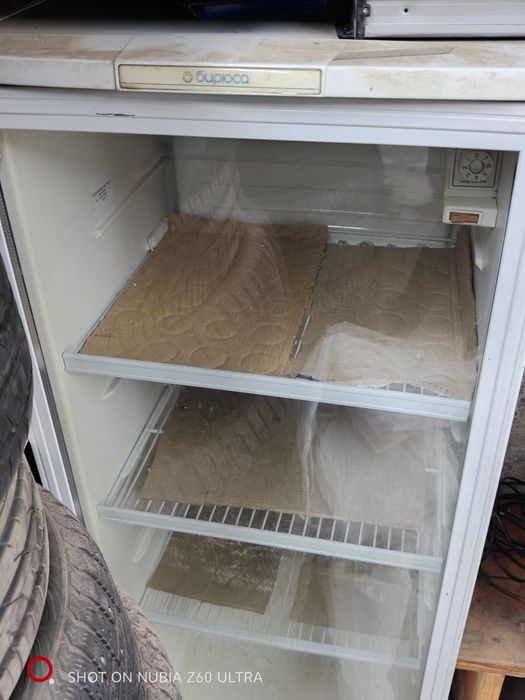 Продам холодильник Бирюса открытого типа хорошо для магазинов