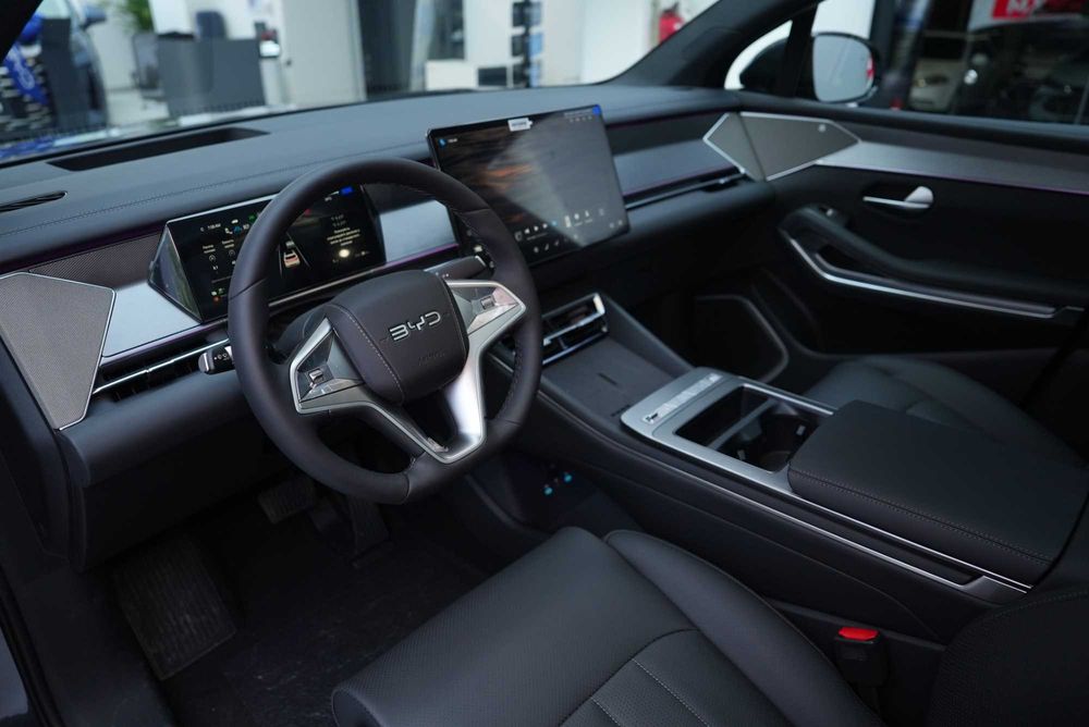 Byd Atto 8 (Dm-I) AUTOZONE