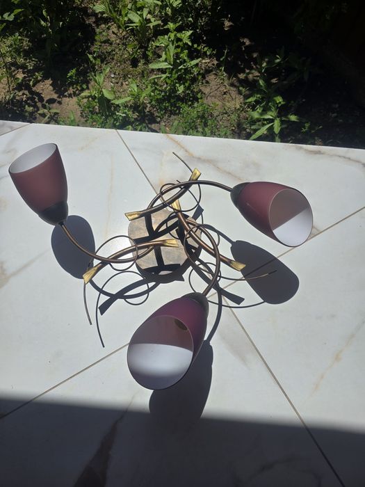 Set 2 lustre si 4 aplice de perete