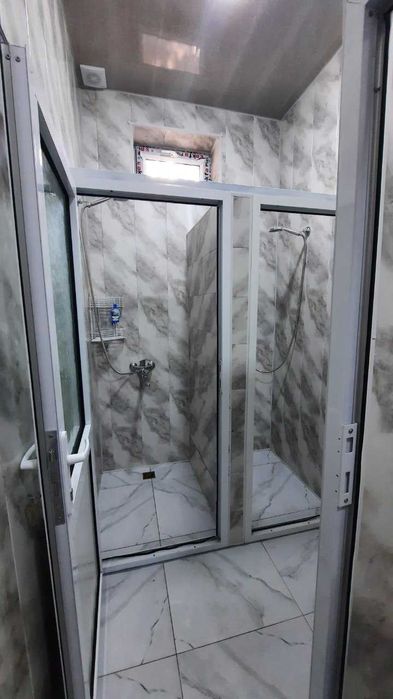 Талабалар учун барча шароитлари билан ижарага уй.