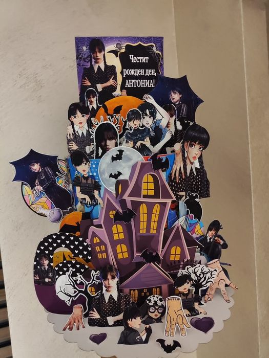 Торта с 30 книжки 30 моливи и 30 пастели