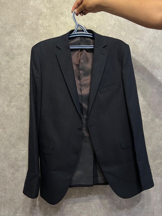 Продам костюм одевал 1 раз , на рост 185 см