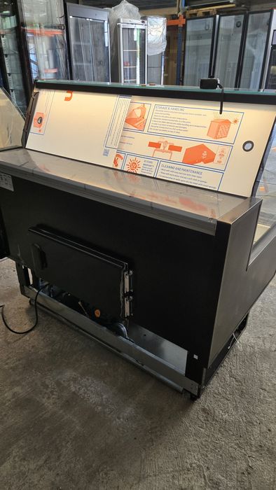 Щандова хладилна витрина ELBA S 1250 PLUG-IN/ 1350х843х1245 мм