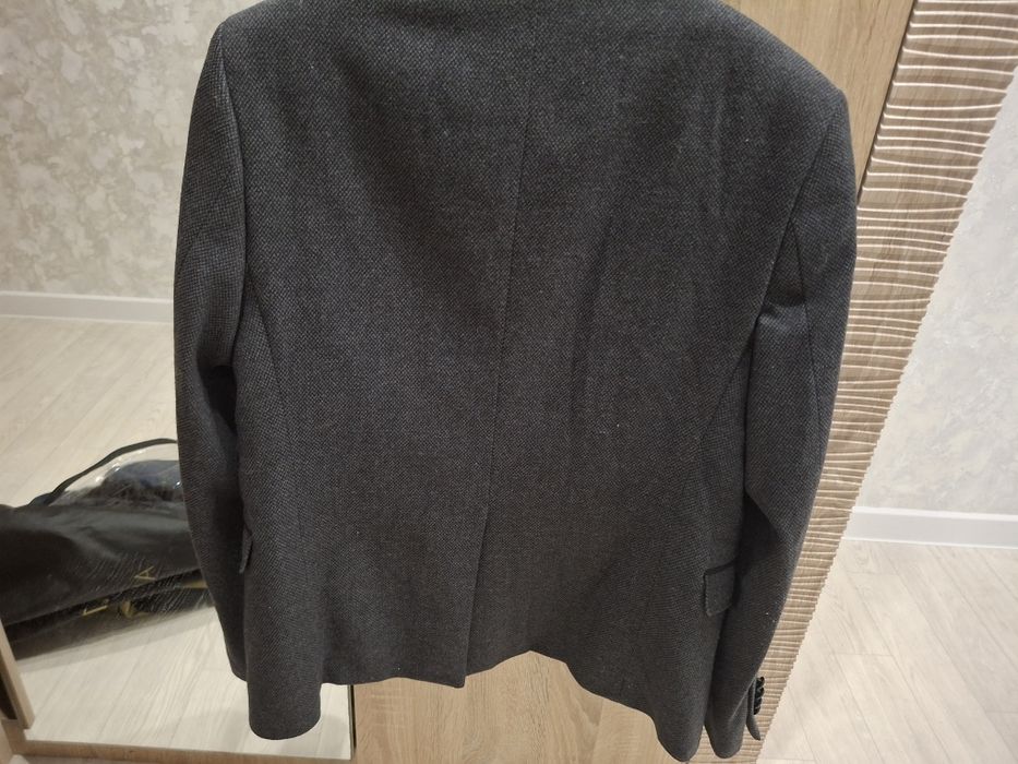 Пиджаки,шапка для мужчин