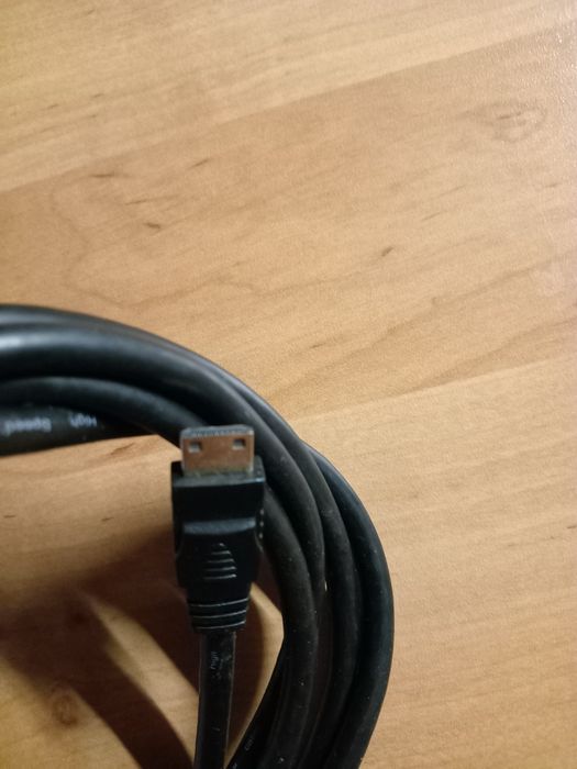 Кабель HDMI - mini HDMI
