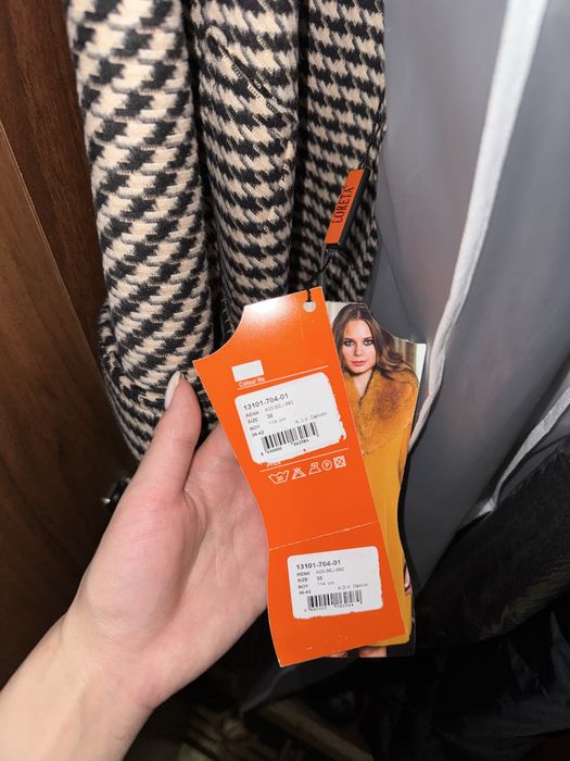 Продам пальто от бренда LORETTA