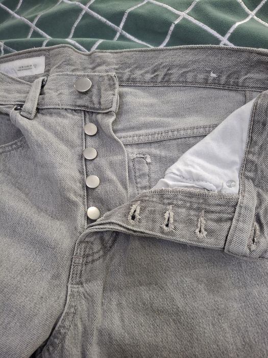 Джинсы Zara . В отличном состоянии