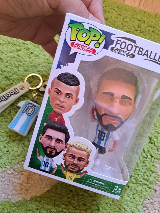 Фигурка и ключодържател Меси