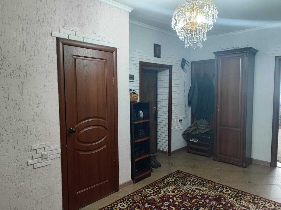 Срочно продам 2 х ур.кв. Женис