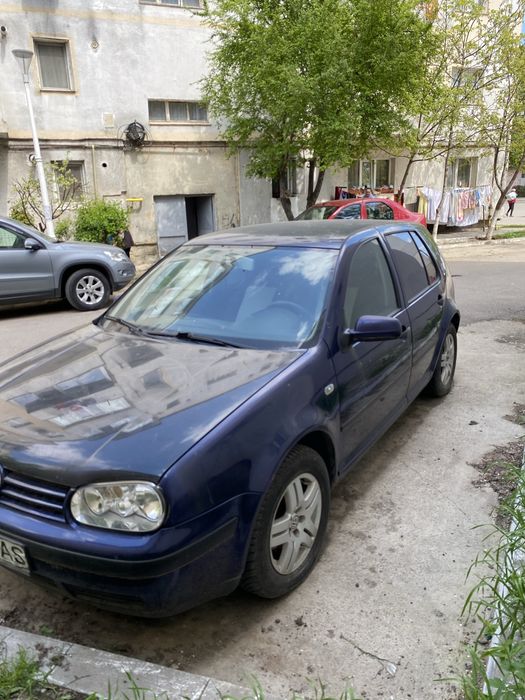 Vând golf 4 1.6 benzină