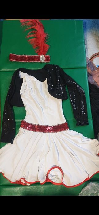 Костюмы, платья для выступления