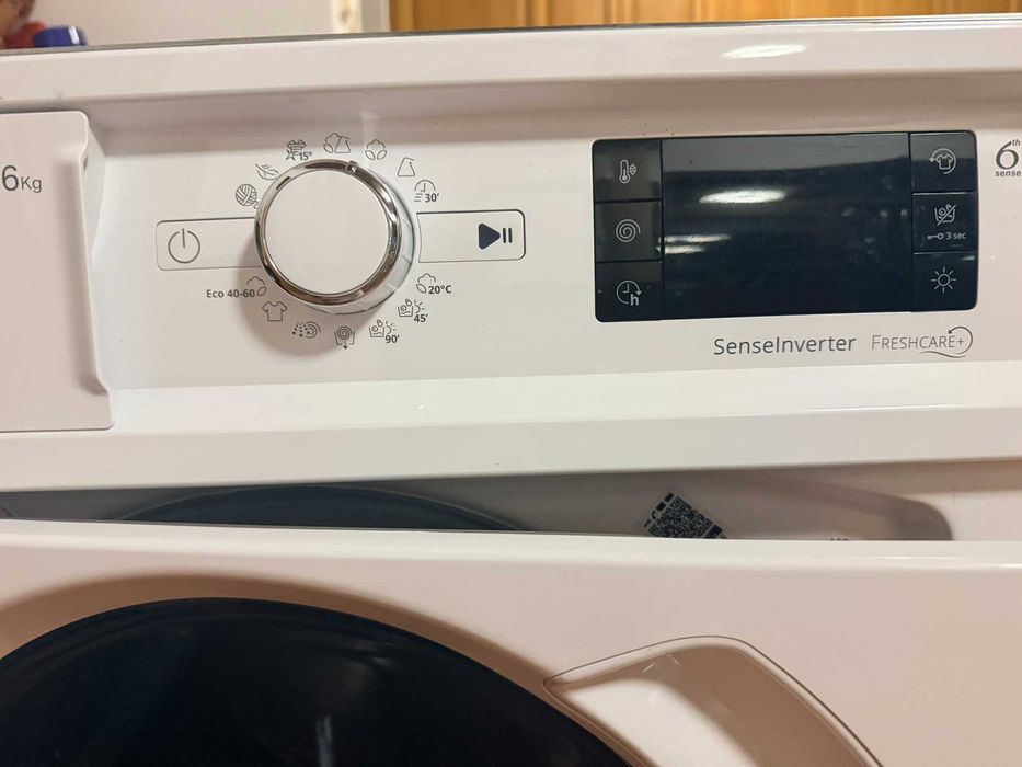 WhirlPool пералня със сушилня за вграждане