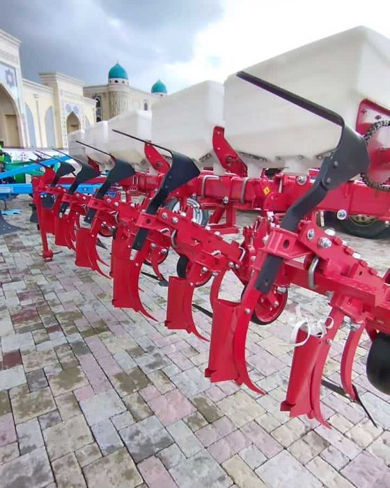 Культиватор 4-02 междурядный