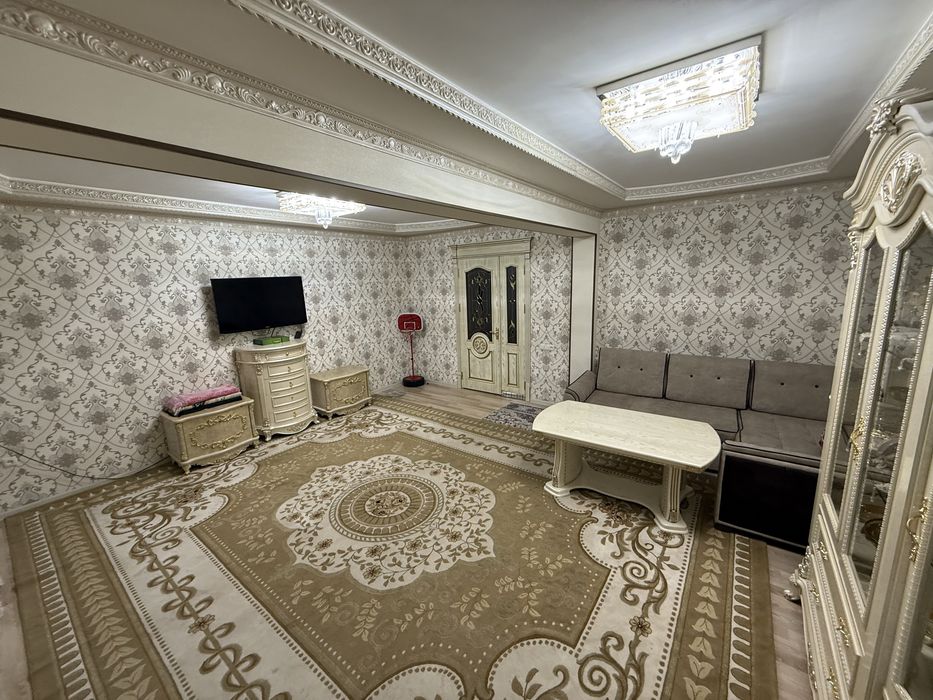 Срочно квартира сотилади 3 хона Евро ремонт ўзимни уйим