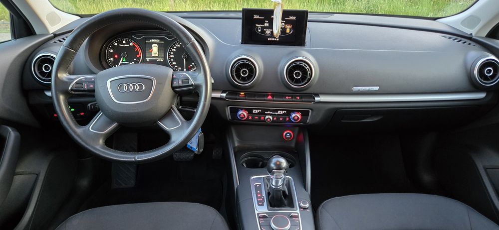 Inscrisa/xenon/clima/cutie auto/1.4benzina