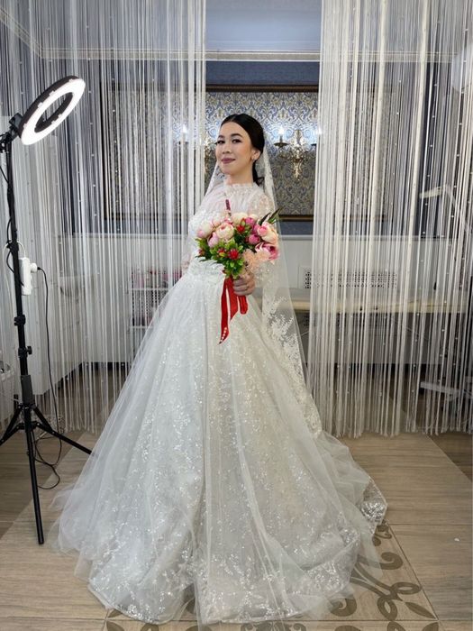 Платья свадебные