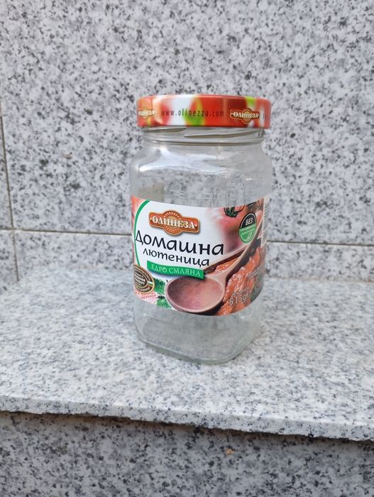 Буркани и каси от Кока кола