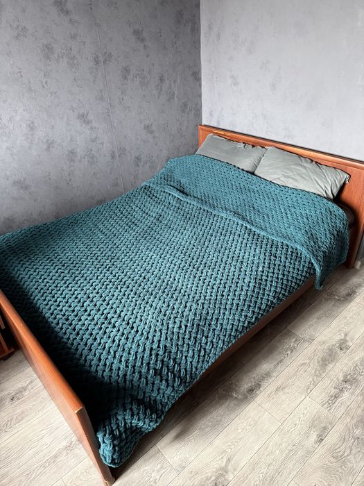 Кровать двуспальная