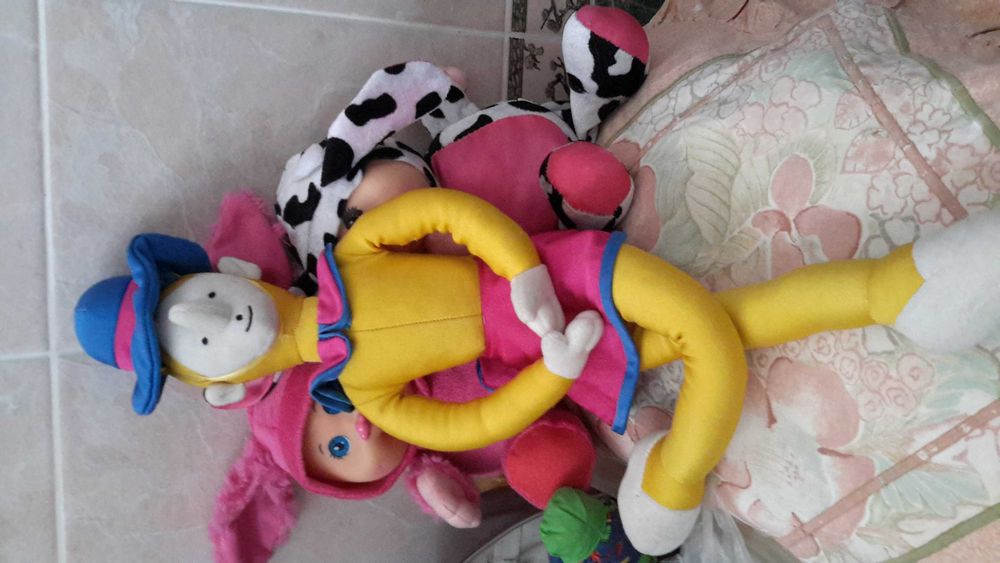 Продам кукол. Игрушки.