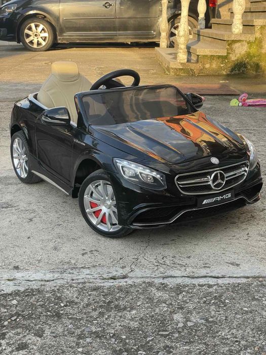 Акумулаторна кола AMG
