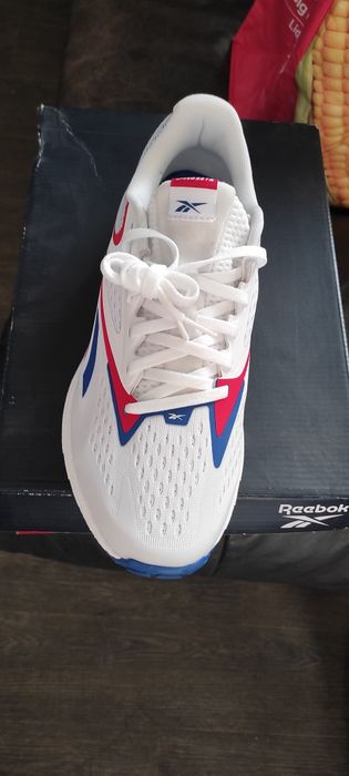 Adidași noi originali